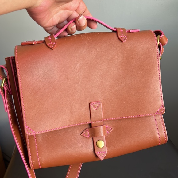 IIBeCa by Joy Gryson Duane Leather Crossbody Bag - Picture 4 of 16